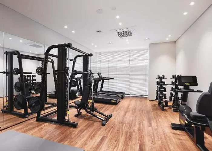 Отель Citadines Connect Hari