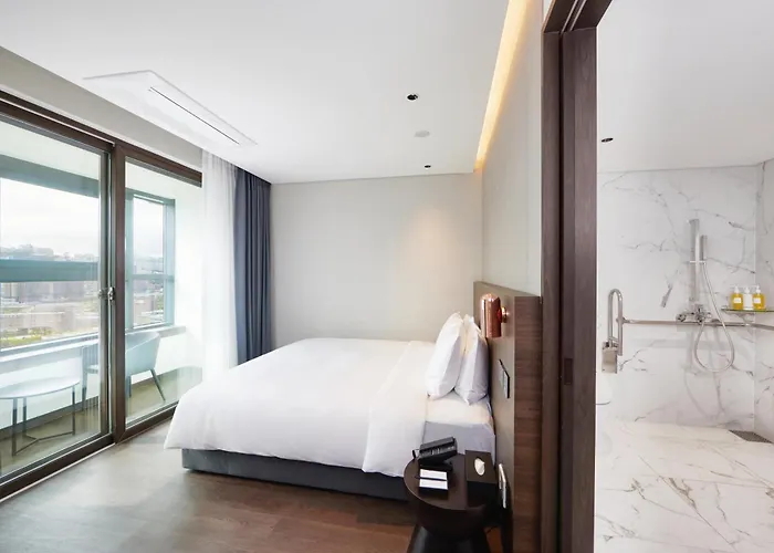 Citadines Connect Hari Отель Пусан