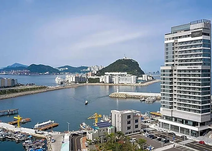 Citadines Connect Hari 4* Пусан
