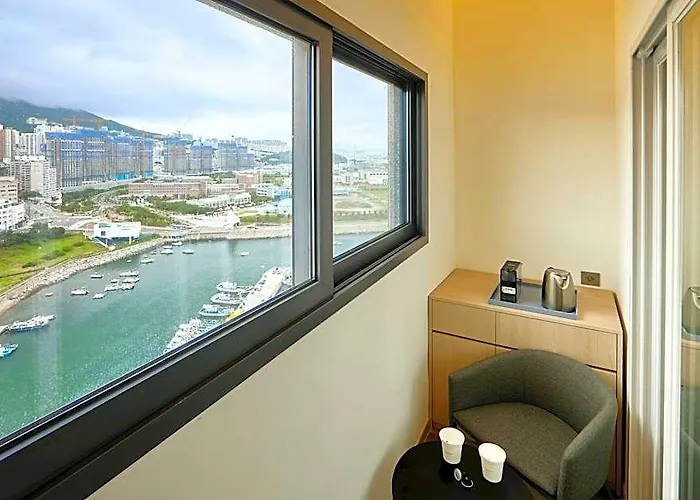 Citadines Connect Hari Отель Пусан