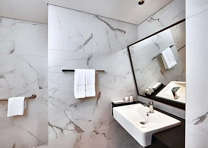 Citadines Connect Hari Отель 4*
