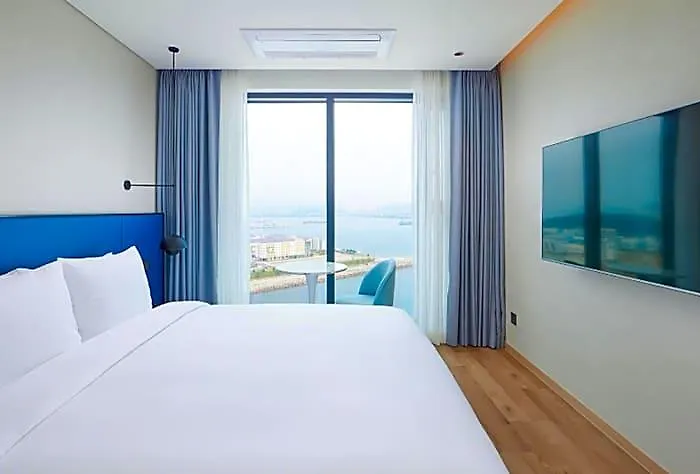 Citadines Connect Hari Пусан