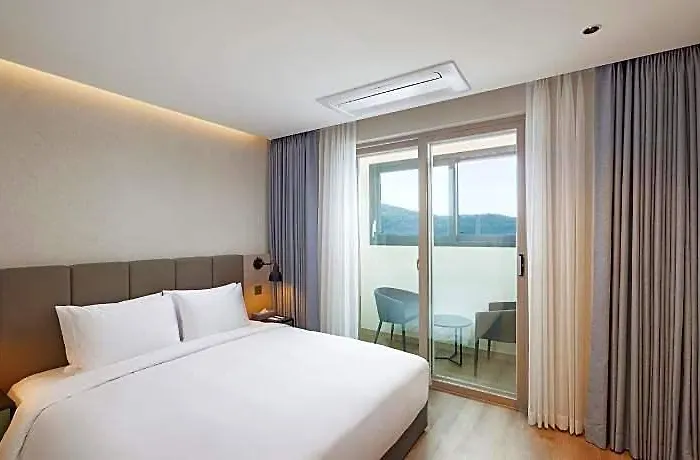 Отель Citadines Connect Hari